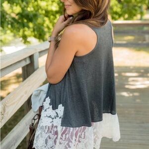 Sleeveless Gray Lace-Hem Tank Top S-M